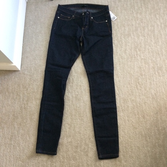 Forever 21 Denim - Forever 21 Dark Wash Skinny Jeans